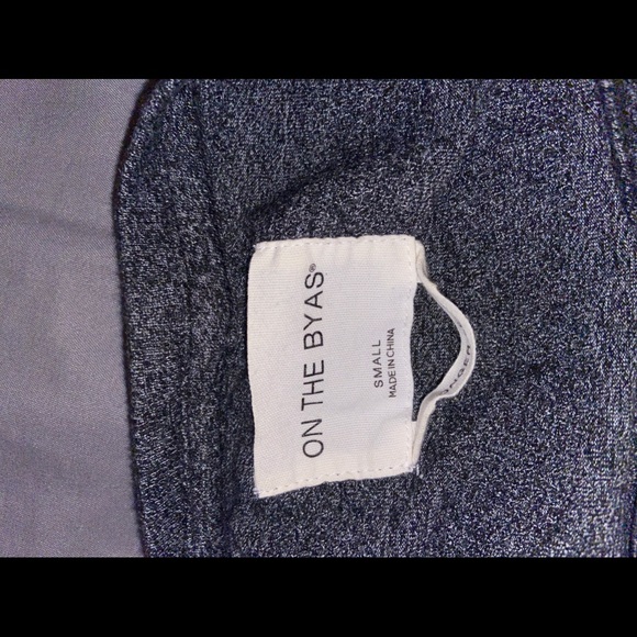 Dark grey t-shirt by ON THE BYAS - Picture 2 of 3